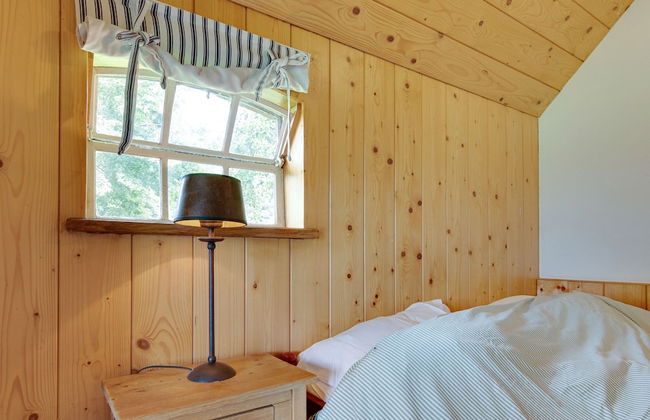 Cozy Apartment in Enschede Near Forest - Photo 16