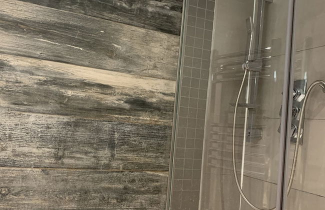 Charming 2-bed Apartment in Kingston Upon Thames - Foto 27