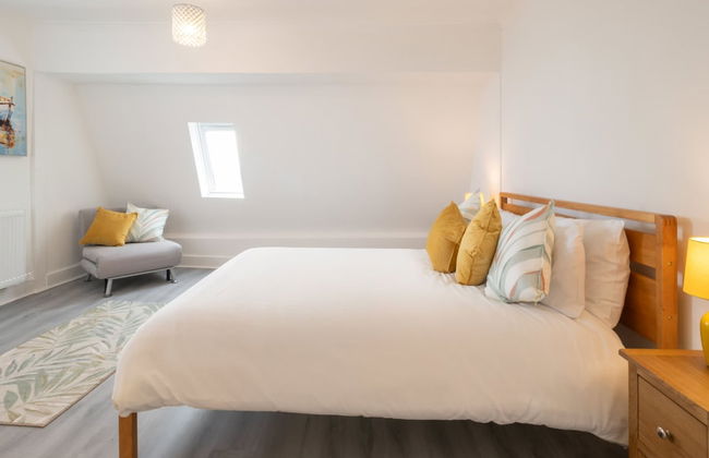 Host Stay The Crow s Nest - Photo 9