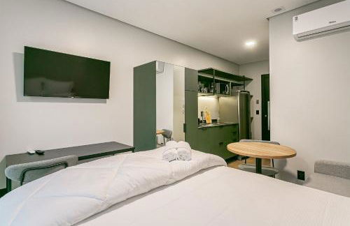 Village Lofts a 5 minutos da Vila Germânica com piscina aquecida no terraço - Foto 25