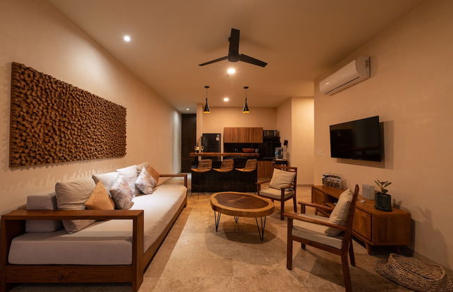 Two Bedroom Luxury Apartment by TuLuna - Photo 10