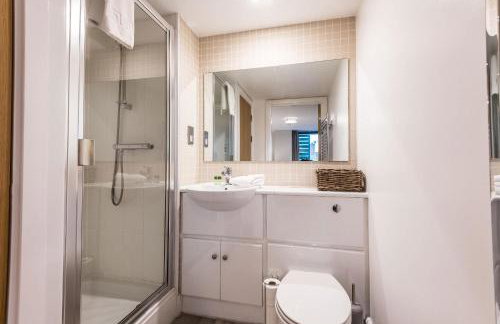 Liverpool City Centre with Free Parking - Sleeps 6! - Photo 5