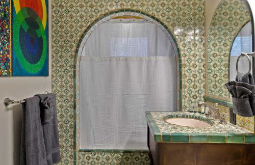 Skyline and Bay Views Spanish Villa Pool and Hot Tub - Foto 50