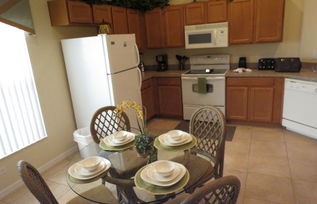 Kissimmee Maingate Area Pool Homes by SVV - Foto 9