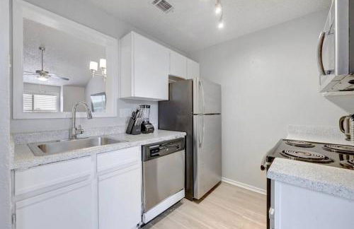 Cushy 2BD Apt Austin Texas - Foto 8