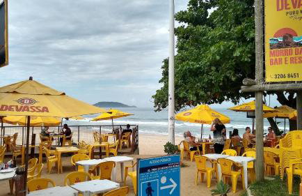 Apto 1 Quarto com Varanda e Estacionamento perto da praia - Foto 5