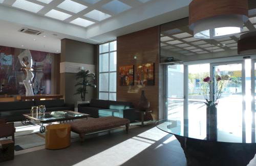 Flat Particular Jade Brasilia 1004 e 1006 Com Garagem - Foto 2