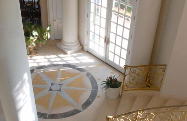 The Stradella Court Mansion - Photo 29