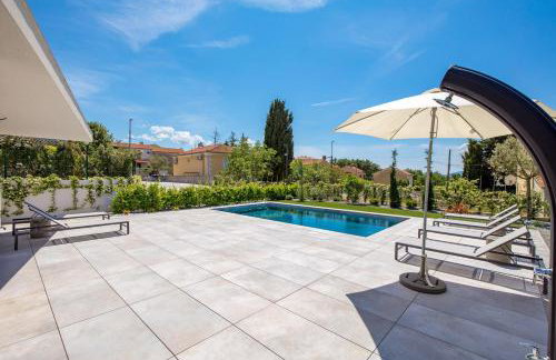 Apartmani Vila Mara M 1 heated pool - Foto 27