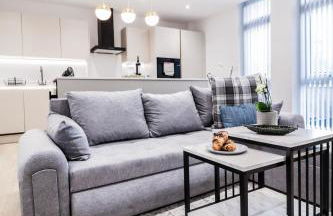 The Abbey Apartment - 1BR Apt with Dedicated Workspace, Fast Wifi & Stylish Kitchen Island & Free Secure Underground Parking - Foto 1