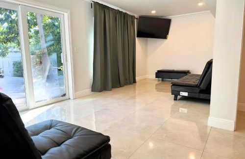 Spacious 4/4 Home Central To All Attractions - Foto 19