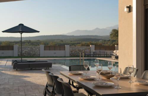 CaMa Villa, Pool, Landmark Views & Iconic Design, By ThinkVilla - Foto 19