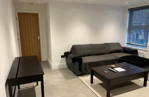 Lovely 1 bedroom flat High Barnet 3 mins away - Photo 7