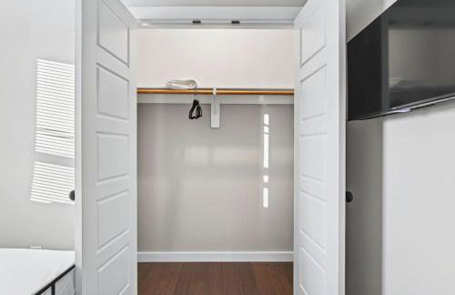 Cozy Comfort near Fountain Square- Downtown Indy - Photo 21