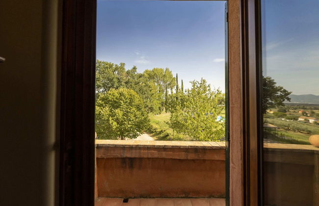 Classic Villa for Family With Pets - Photo 39