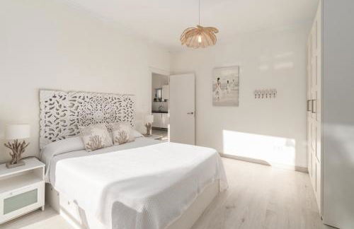 Stunning Beachfront apartment with Sea Views - Foto 7