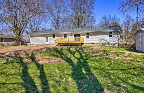 Retreat with Deck about 9 Mi to Downtown Springfield - Foto 21