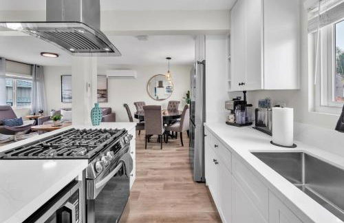 Ultimate Oceanside Retreat | Tower 9 Across from the Beach - Foto 35