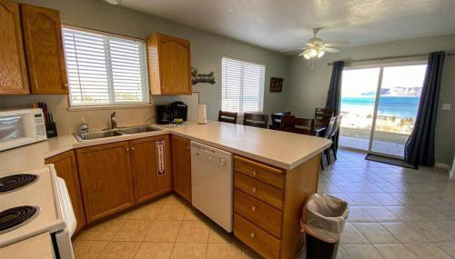 Lake View Condo 942 4 - Photo 3
