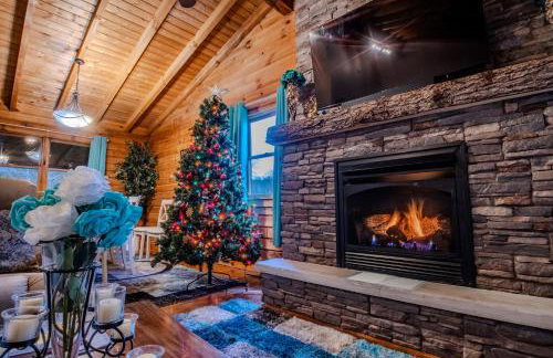 Ascension Cabin - hot tub, fire pit, babbling brook - Foto 1