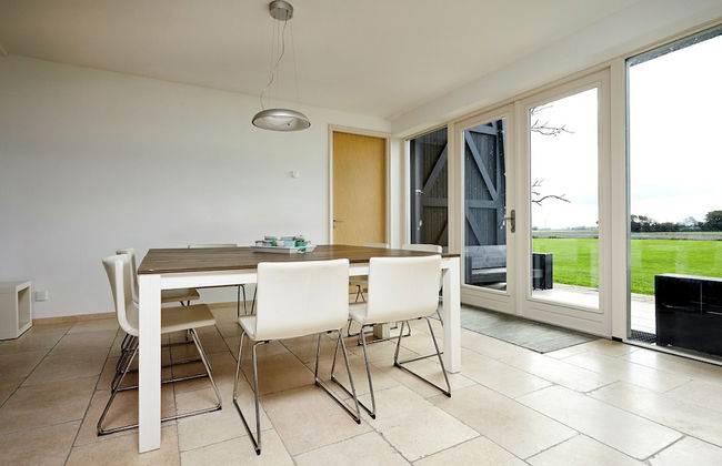 Stately Villa in Wierum with Fantastic Views & Hot Tub - Foto 24