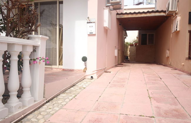 2 Bedroom House near Tombs of the Kings - Photo 32