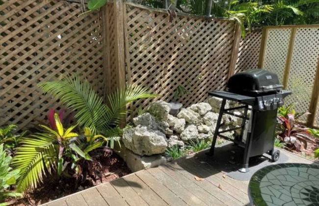 Tranquility by Avantstay Close to Duval St w/ BBQ & Shared Pool - Foto 9