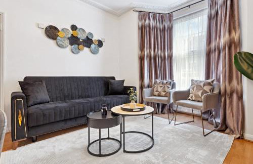 4BR North London I WiFi, Garden, Near Shops - Foto 8