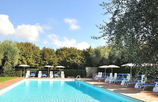 Villa Montecasciano - 8 Sleeps Private Garden - Foto 54