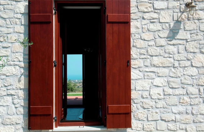 Villa in Arkadi With Pool Near the Sea - Photo 21