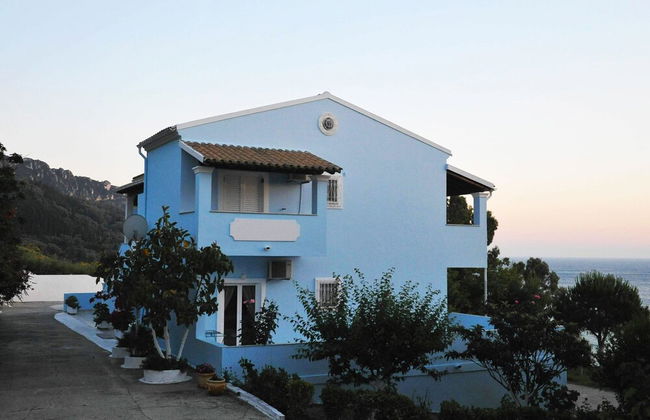 Agios Georgios - 2 Beds - Sleeps 5 - Free Parking - Foto 35