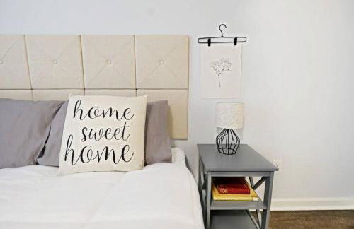 Dwell Proper 2 Bedroom Condo - Foto 19