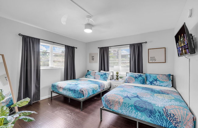 Bayview Regency Apartments By Lowkl - Photo 51