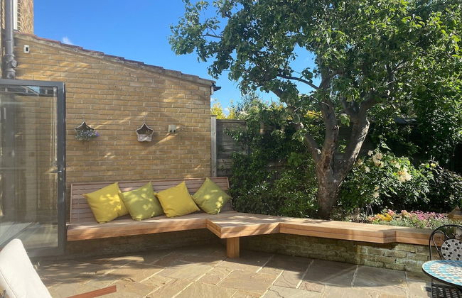 House - Sleeps 8 - Garden - Children's Play Area - Foto 24