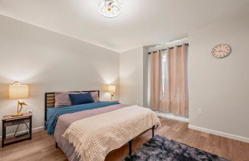 Ideal Family Stay Sleeps 20 in Bloomfield, CT - Foto 50