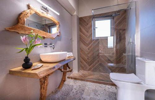 Villa Di Leon - Uniquely Designed Villa with Pool in a Picturesque Village near Famous Porto Limnionas, Offering Exceptional Hospitality By Villa Mana Gers - Photo 35