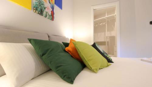 Parrots & Palms - Photo 4