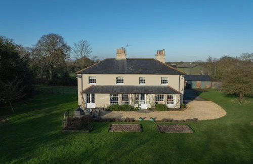 Hawthorn Farmhouse - Photo 2