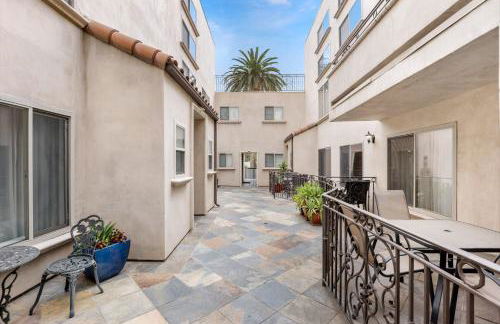 Luxury 2-Bedroom Condo in Studio City - Foto 5