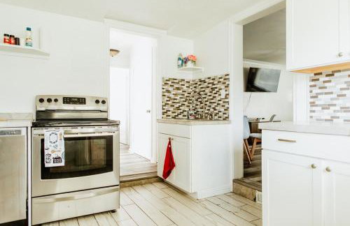 Near Lake, Trails & Logan, Free Paddleboards - Foto 16