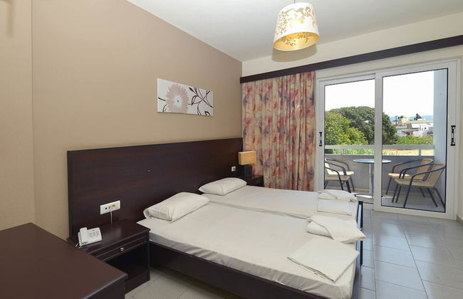 Ialysos City Hotel - Photo 12