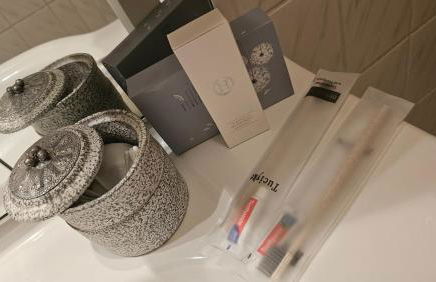 Top Central Stay - Cozy Bedroom & Kitchen in the Heart of the City and Hauptbahnhof - Foto 17