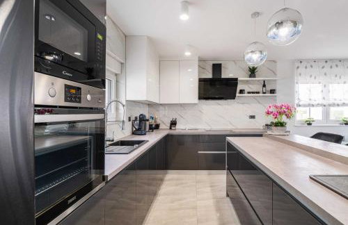 MY DALMATIA - Luxury villa Burra with private pool, jacuzzi and sports court - Foto 42