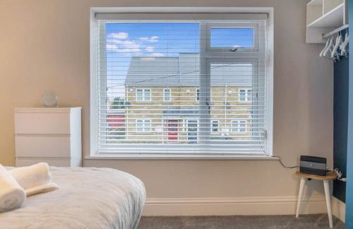 NEW! Stunning 2-Bed Home by Stay With Us, Ideal for Families, Sleeps 4! - Foto 43