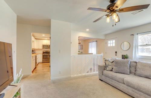 Family-Friendly Lincoln Home with Sandbox and Grill! - Foto 5