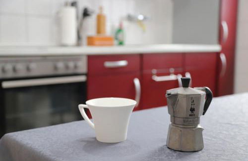 INDIVIDUAL APARTMENTS - Zentrale, ruhige Wohnung in Innenstadt - Küche, Parkplatz, Terrasse, SmartTV, Netflix - Foto 19