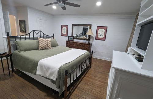 Aunt Beas House - Photo 25