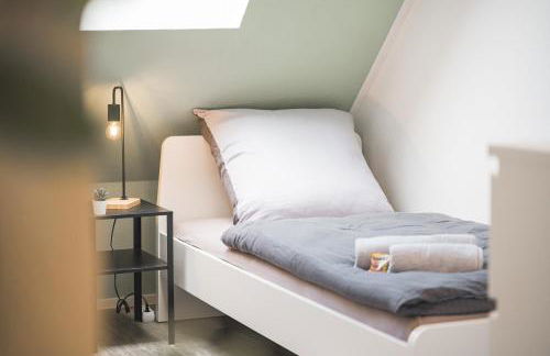 Moderne Monteurwohnungen in Nürtingen Zentrum Kitchen, Wifi, Smart TV - Photo 23