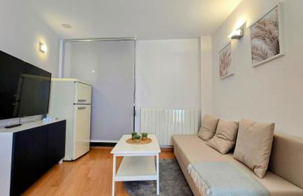 Discover Tarazona from This Central & Peaceful Flat - Photo 1