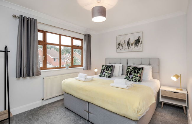 Maidenhead Pet Friendly 4 Bed House - Foto 4